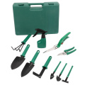 7pcs Juego de herramientas de jardín manuales multifuncionales Kit de herramientas de jardinería de silla de hierro verde con estuche de transporte